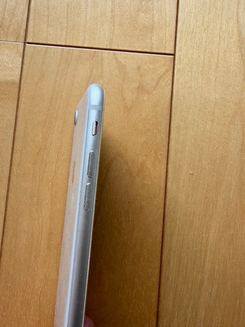 iPhone8スマートフォン本体