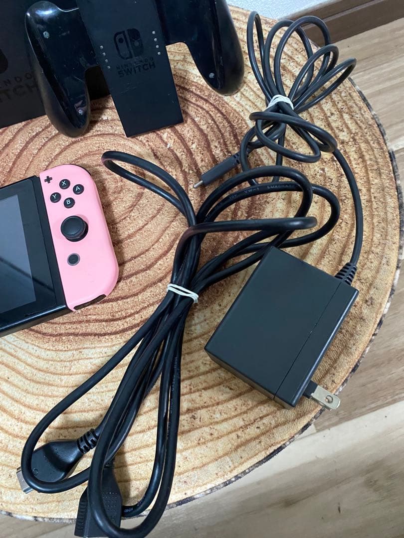 Nintendo Switch ニンテンドースイッチ本体　PNK 箱無し