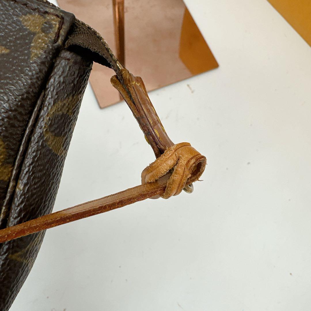 ルイヴィトン　モノグラム　ポシェットアクセソワール　旧型　AR0917