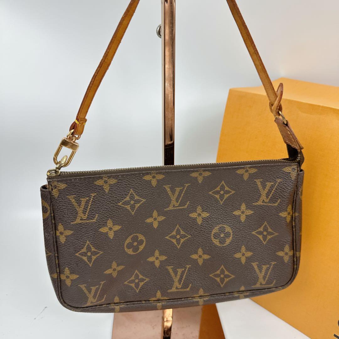 ルイヴィトン　モノグラム　ポシェットアクセソワール　旧型　AR0917