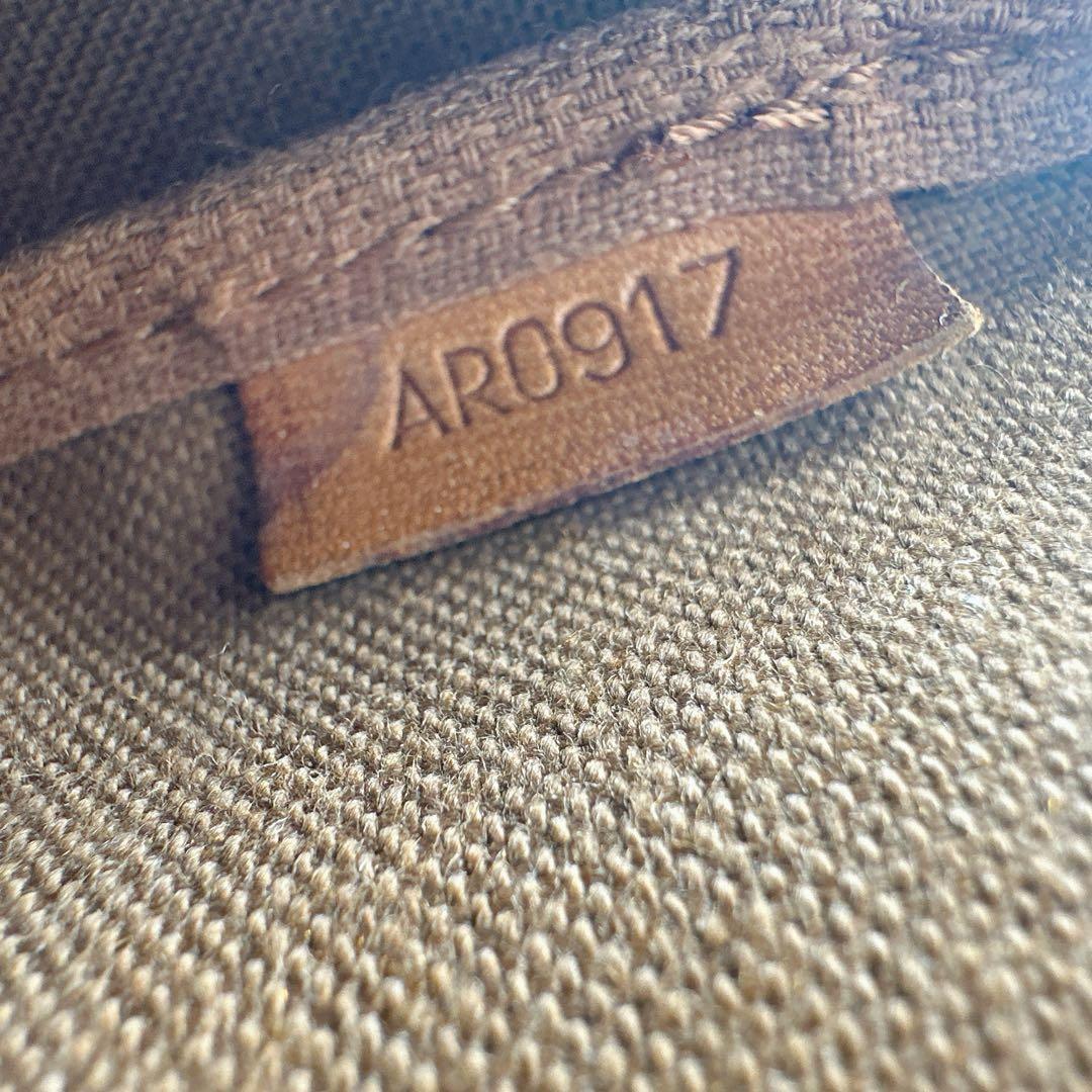 ルイヴィトン　モノグラム　ポシェットアクセソワール　旧型　AR0917