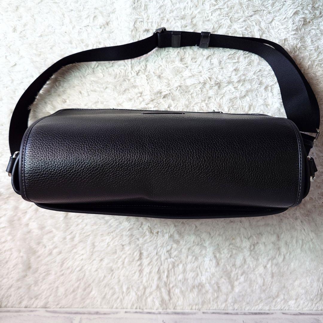 美品 コーチ スプリント メッセンジャー A4収納可 レザー 斜め掛け ブラック