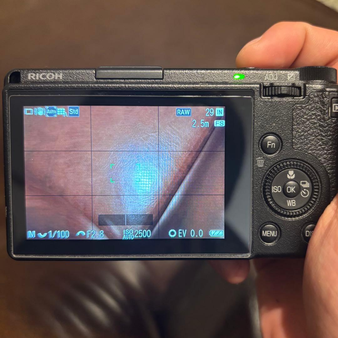 【美品】RICOH GR III（3775回）コンパクトデジタルカメラ