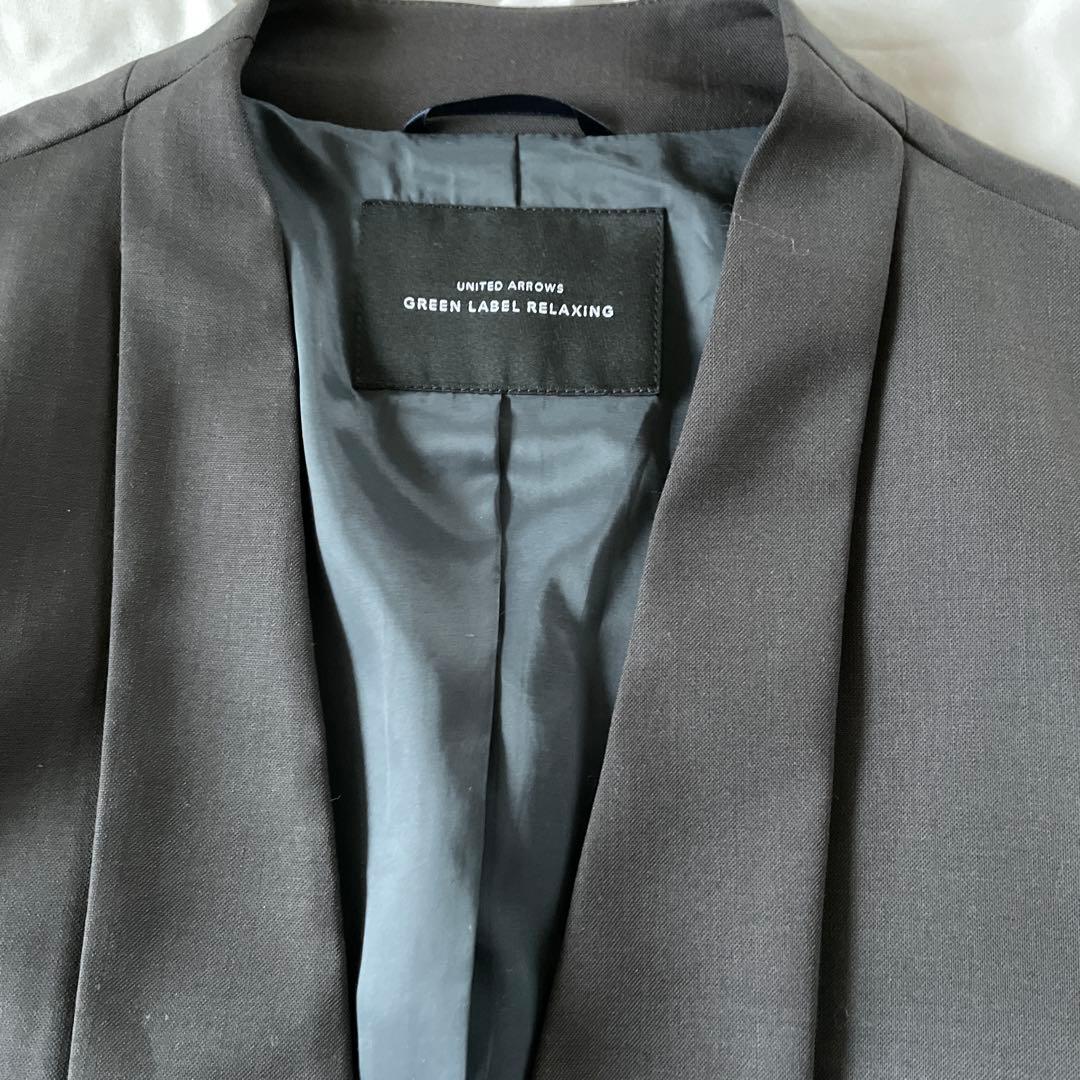 グリーンレーベルリラクシング　カチリラ　ダークグレー パンツスーツ