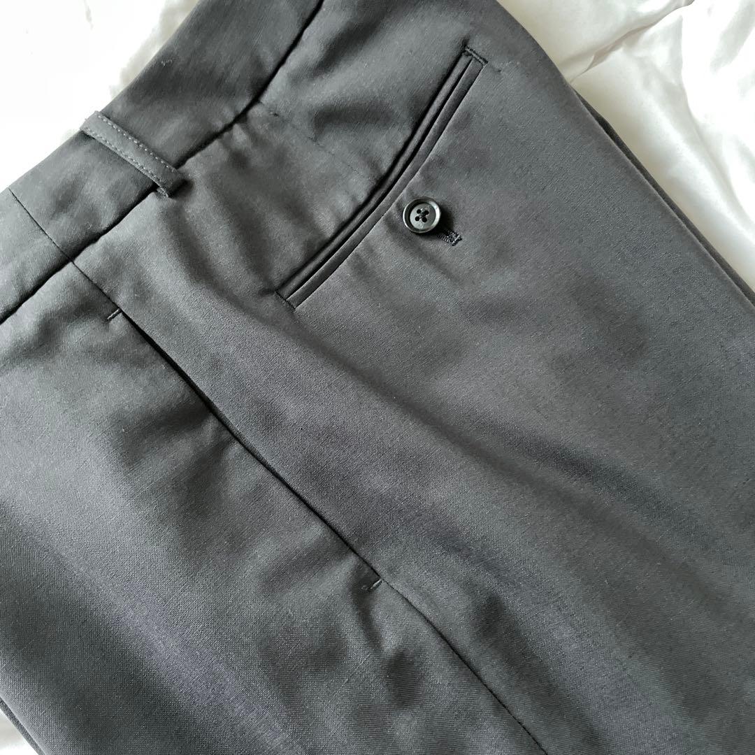 グリーンレーベルリラクシング　カチリラ　ダークグレー パンツスーツ