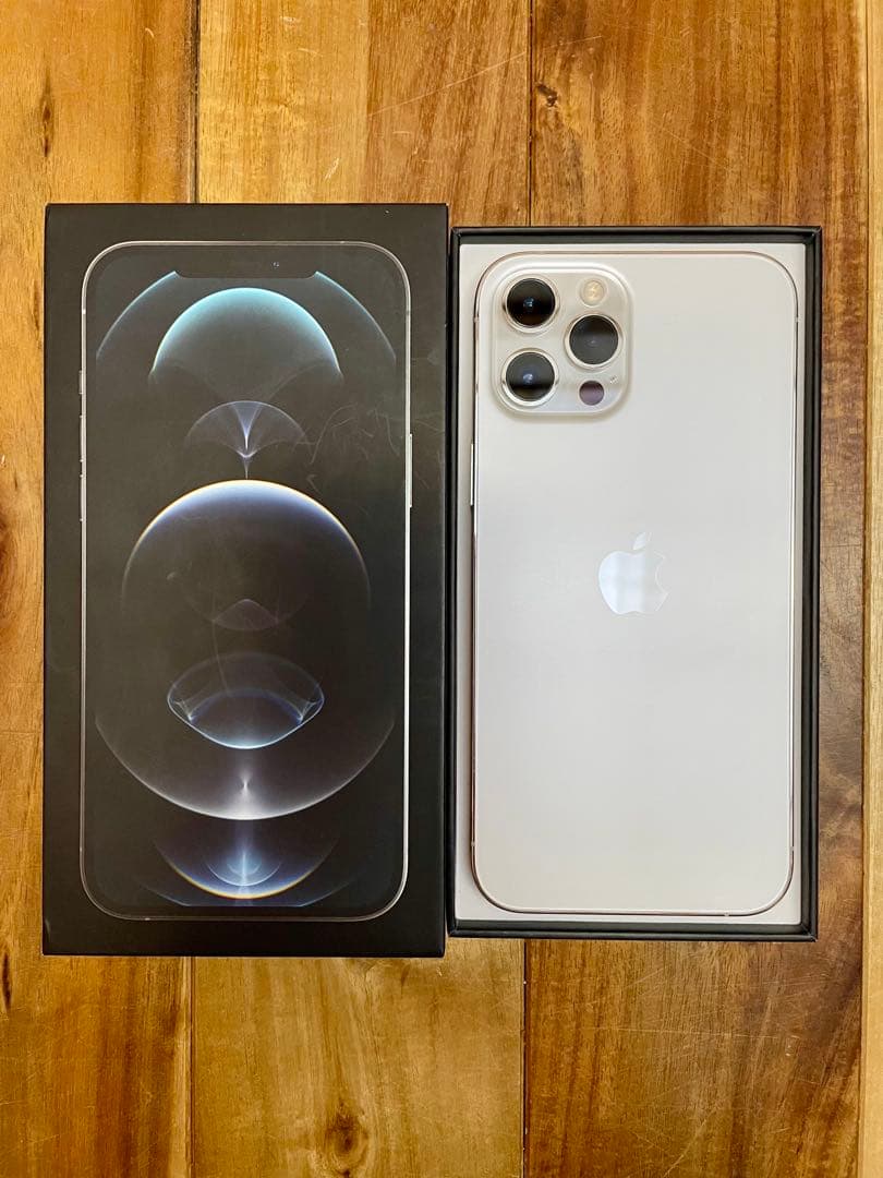 Apple iPhone 12 Pro Max シルバー 本体