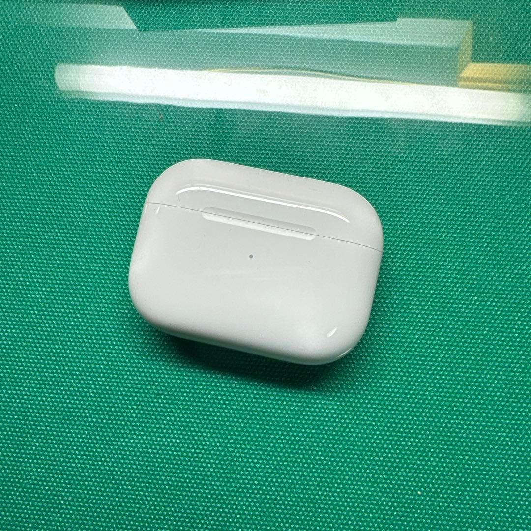 正規品 Apple AirPods Pro 第2世代 AZLAイヤーチップ付き