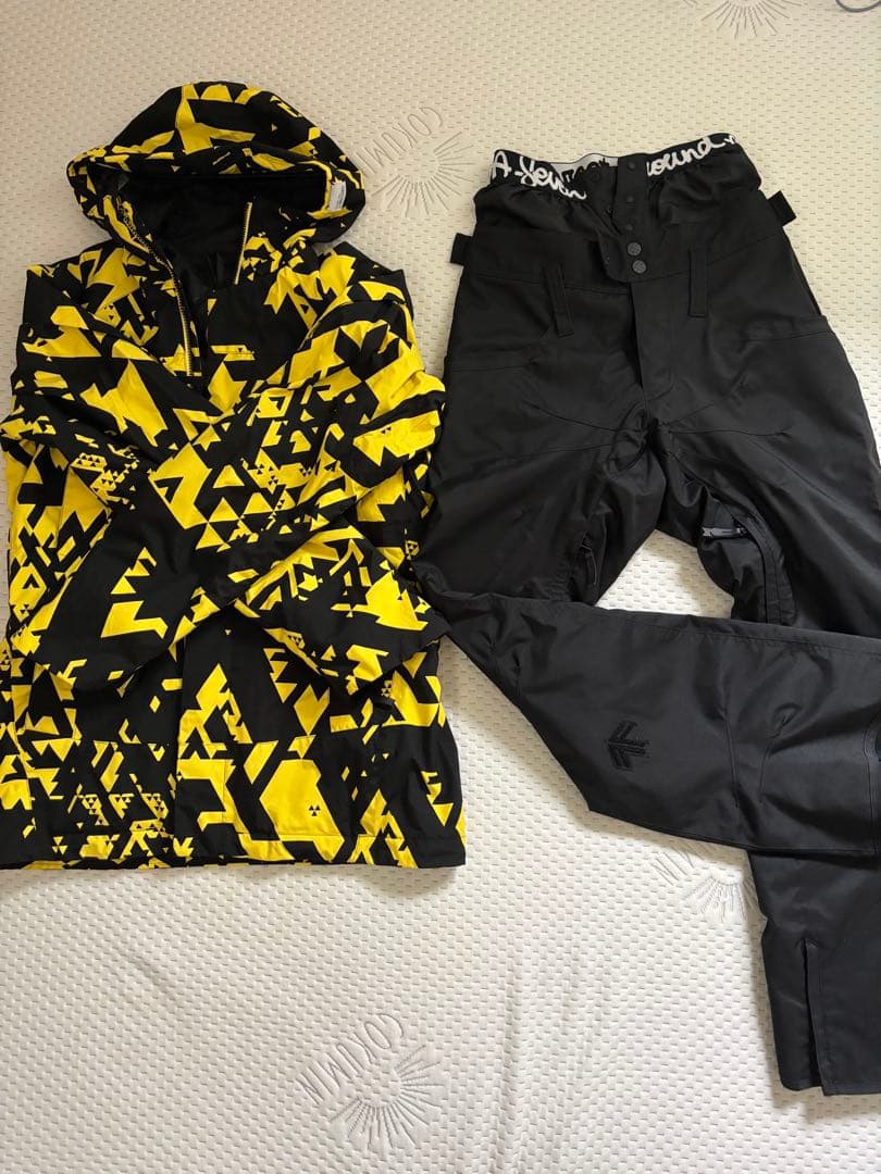 【美品】スノボウェア AIR TO GROUND A SEVEN 上下セット