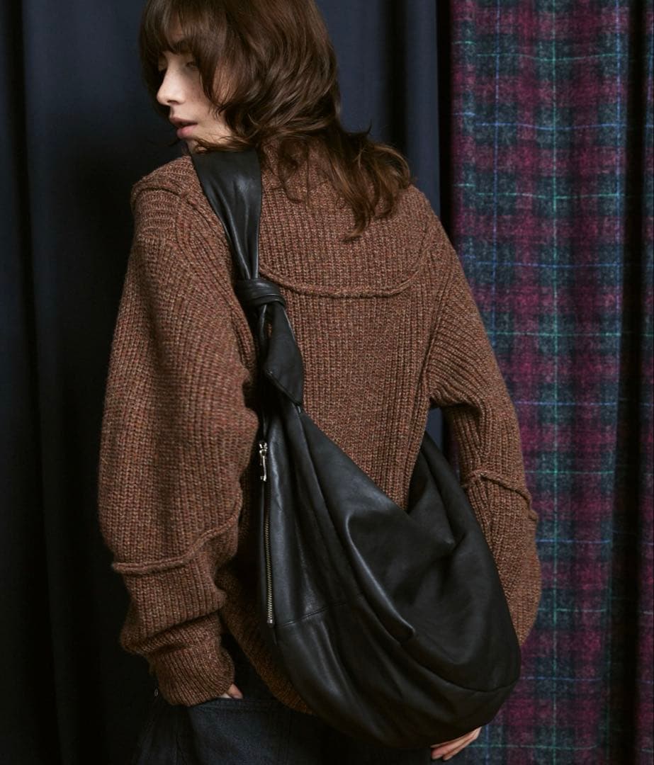 MAISON SPECIAL メゾンスペシャル 完売レザーショルダーバナナバッグ