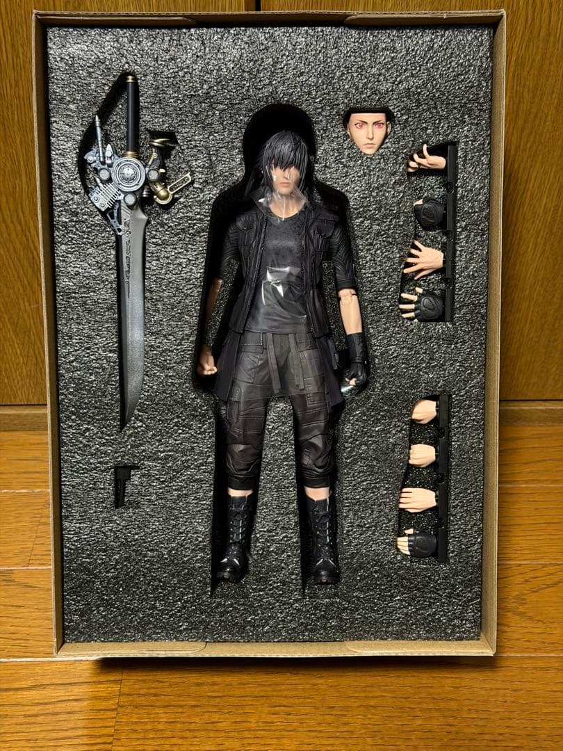 プレイアーツ真　ファイナルファンタジーXV ノクティス