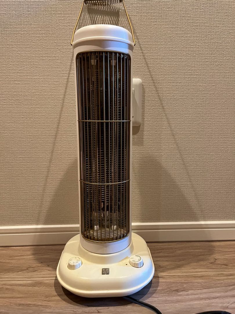 BRUNO カーボンヒーター 白　遠赤外線