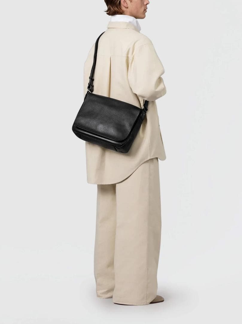 土屋鞄 TSUCHIYA KABAN トーンオイルヌメ ショルダー バッグ 黒