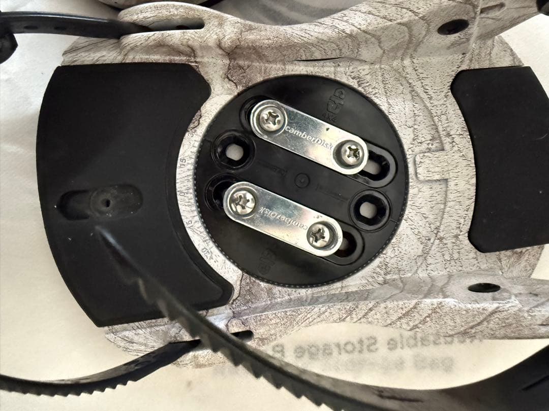 美品　UNION ATLAS スノーボードビンディング 22-23 Mサイズ