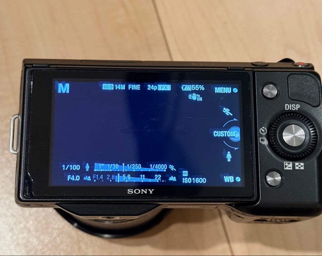 美品　NEX-5N Sony ミラーレス一眼　カメラ　望遠レンズ・バッテリー付