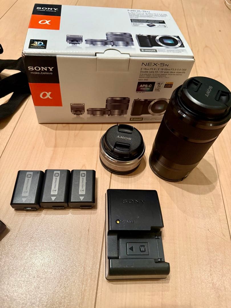美品　NEX-5N Sony ミラーレス一眼　カメラ　望遠レンズ・バッテリー付