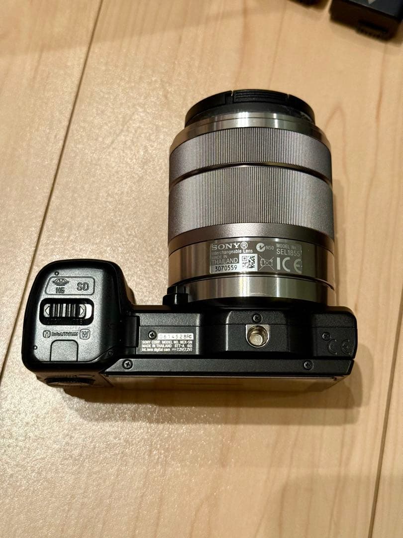 美品　NEX-5N Sony ミラーレス一眼　カメラ　望遠レンズ・バッテリー付