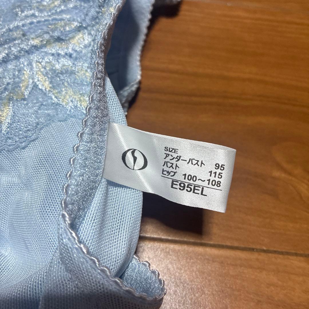 ダイアナ　ボディースーツ　Ｅ95ＥＬ