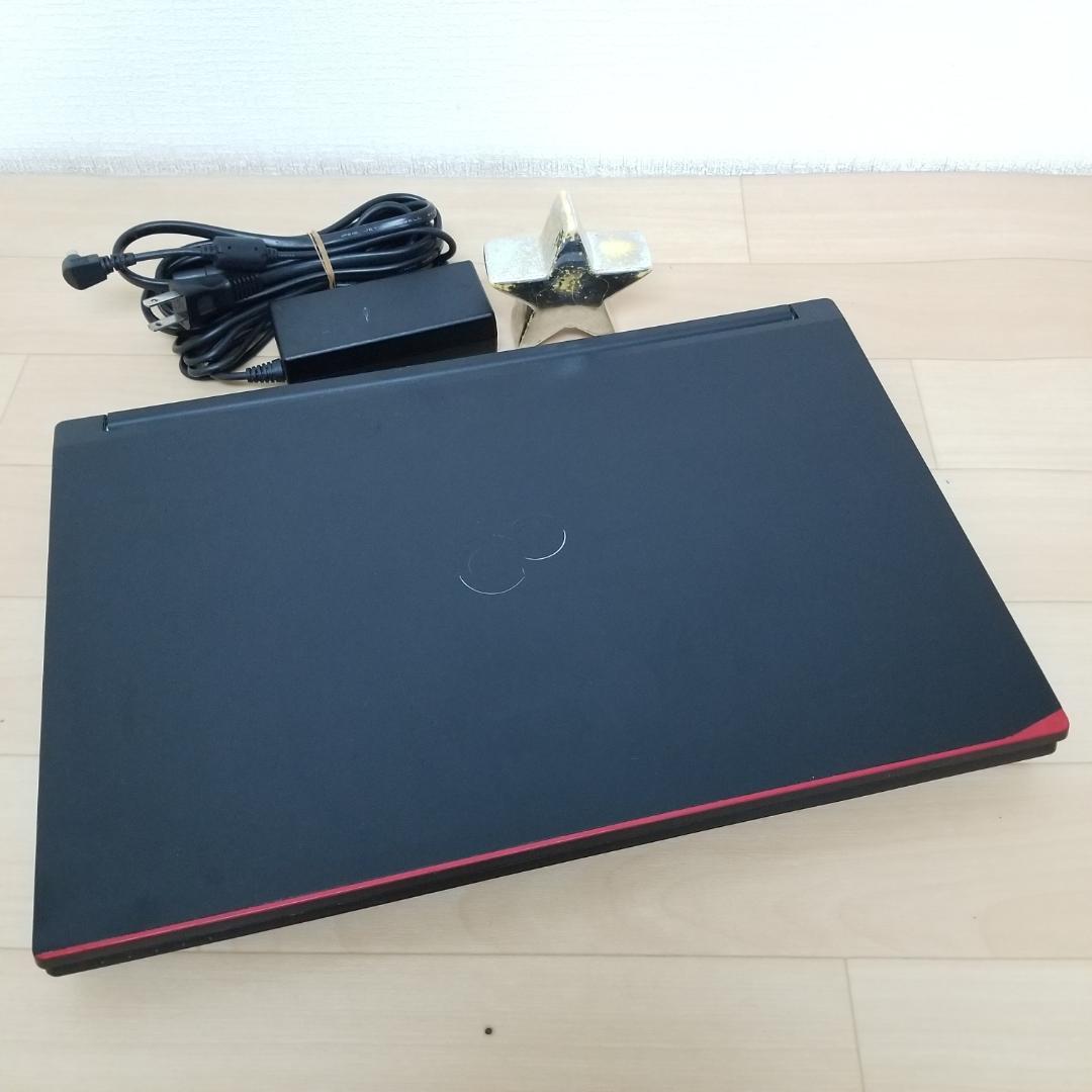 期間限定 新品SSD Win11 即使用可ノートPC 富士通 (B1656)