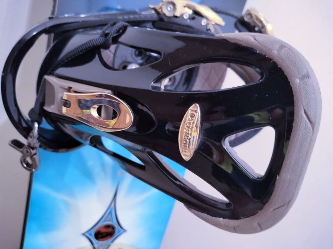 Burton 太陽と海のマロロ！ ビンディング及びDAKINE製ケース付154