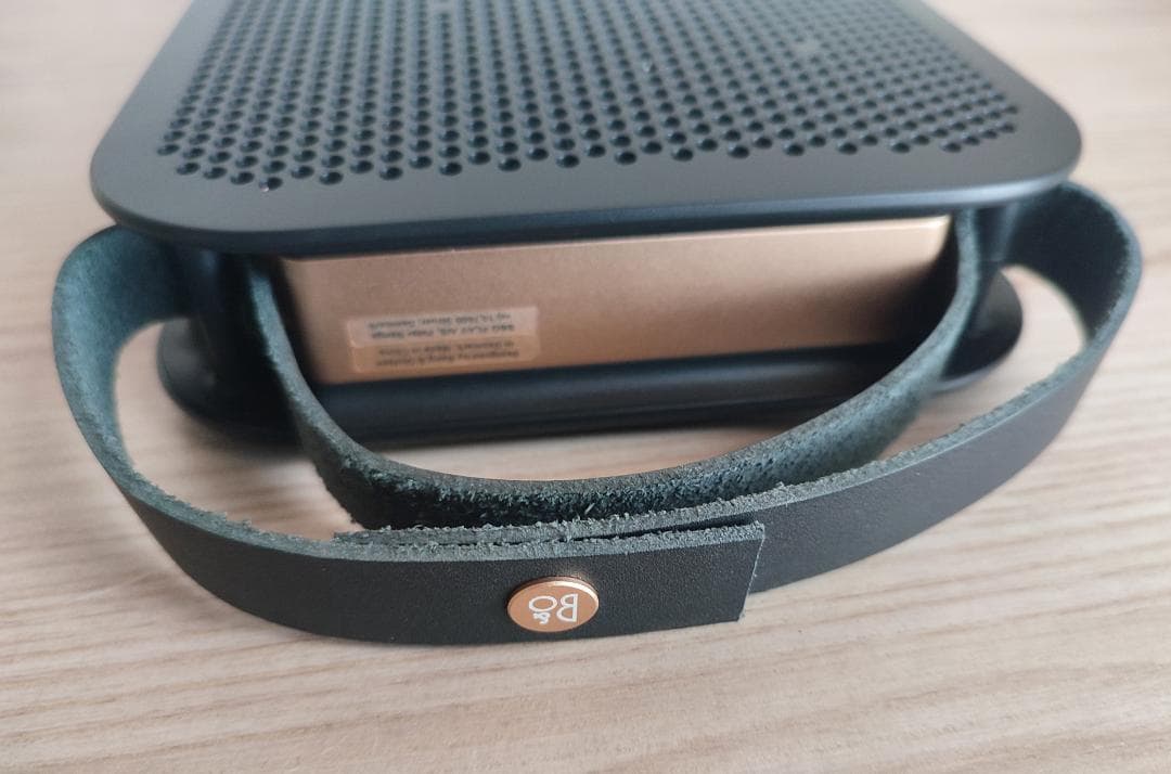 【極美品】Bang&Olufsen スピーカー B&O Beoplay A2 黒