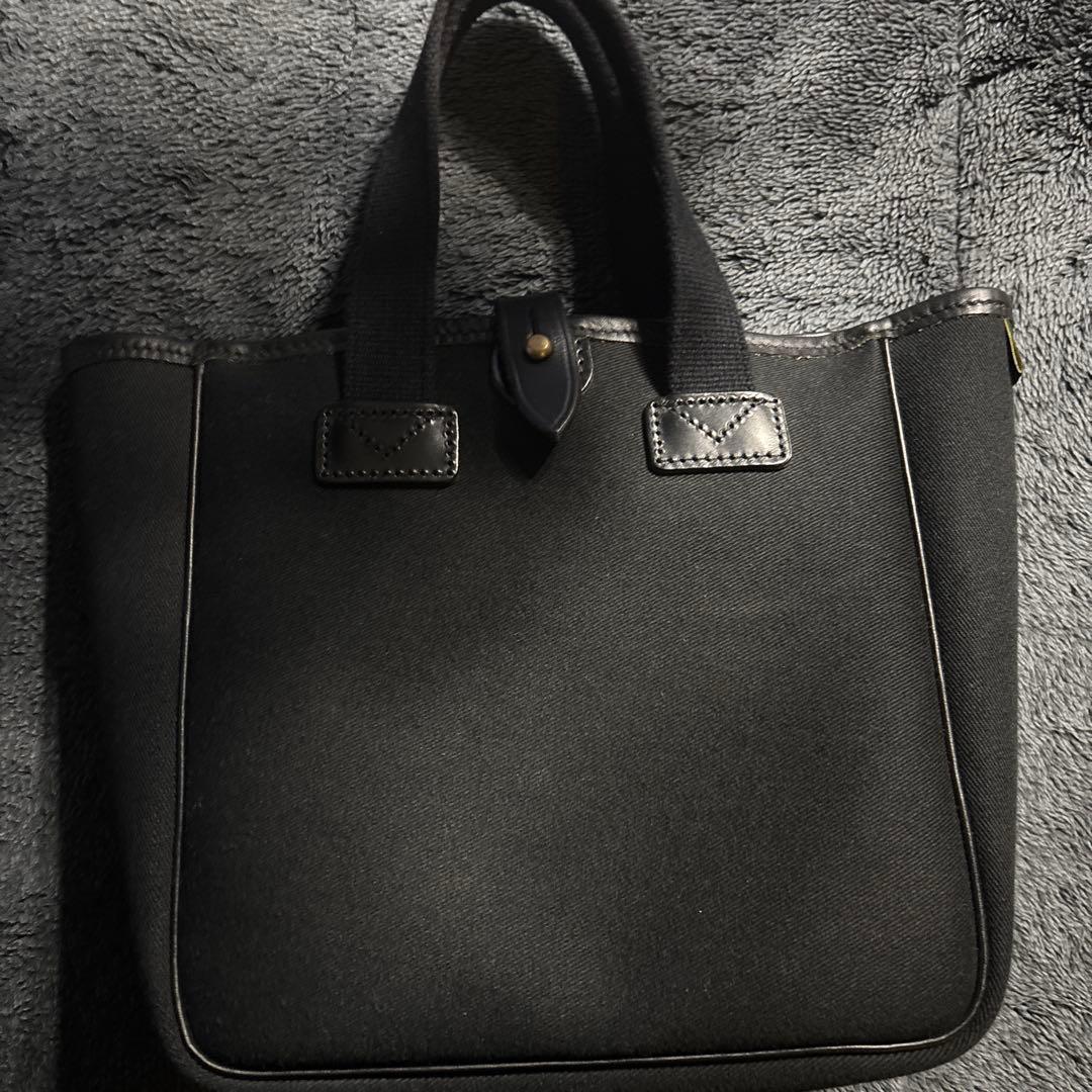 Brady ブラック トートバッグ