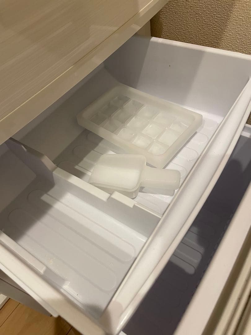 猫*ん様 シャープ2018年製　冷蔵庫SJ-D14D-W