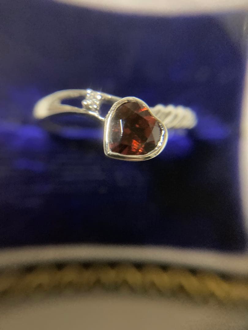 プラチナ900 ルビー？0.55 ダイヤ0.01リング