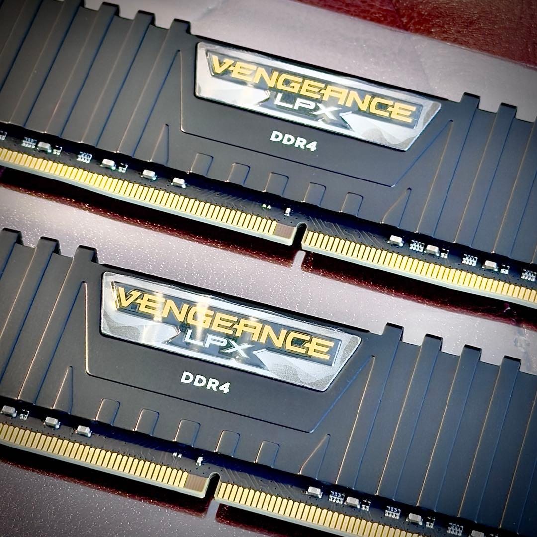 メモリー CORSAIR DDR4-3200 CL16 64GB LPX