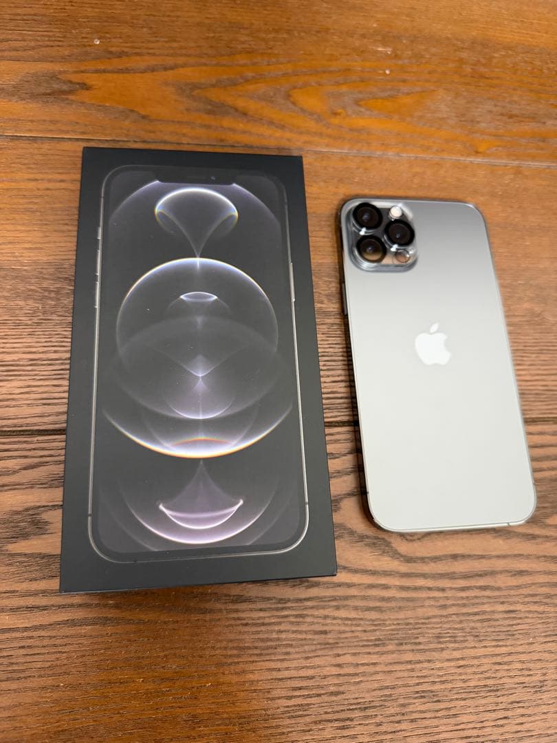 【美品】iPhone 12 Pro Max 256GB グラファイトSIMフリー
