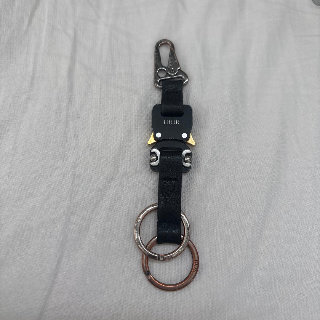 Dior レザー キーリング クリップ付き