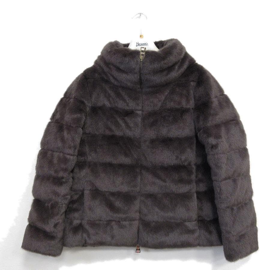 超美品 ヘルノ HERNO ダウンジャケット ファー 30-26011603