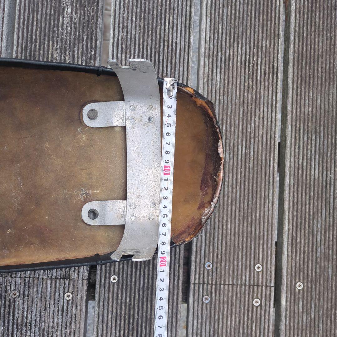 コレクター向け Bryan Curtis カフェレーサー バイクシート 黒