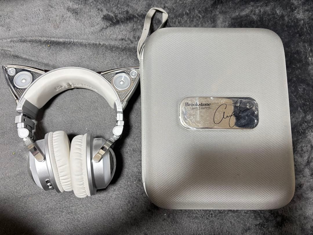 【限定】Brookstone Ariana 猫耳ヘッドホン アリアナグランデ