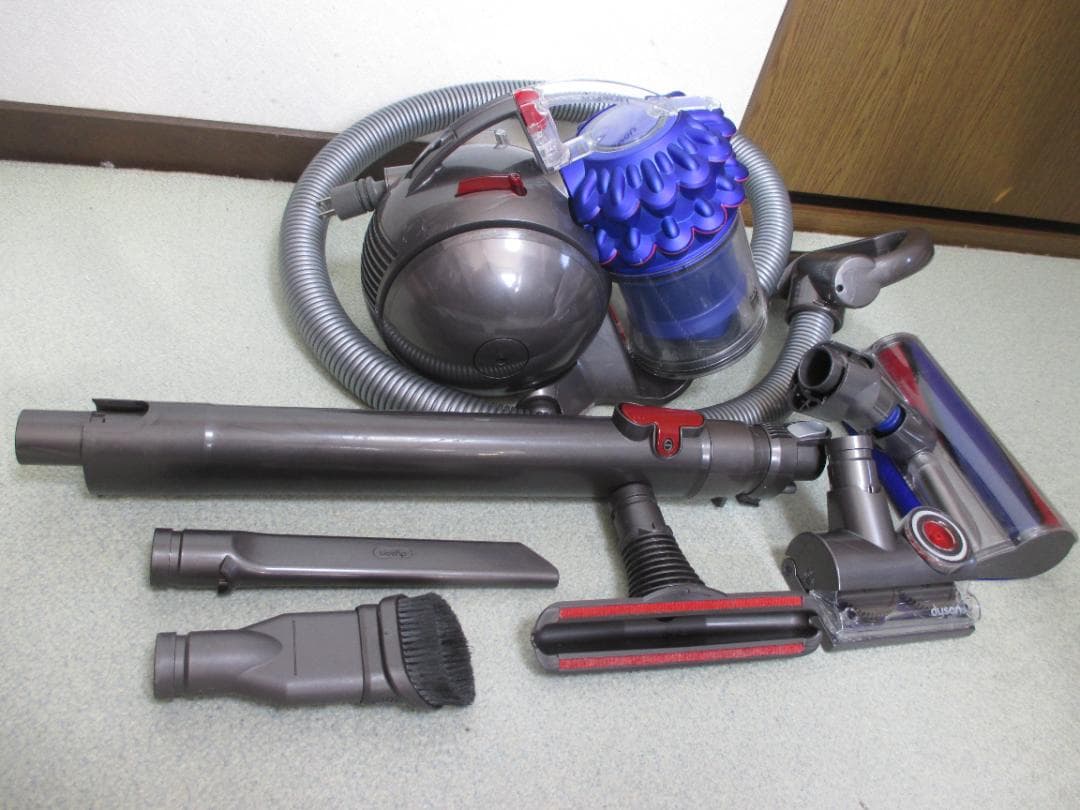 美品☆Dyson サイクロン掃除機 CY24 モーターヘッド 付属品多数
