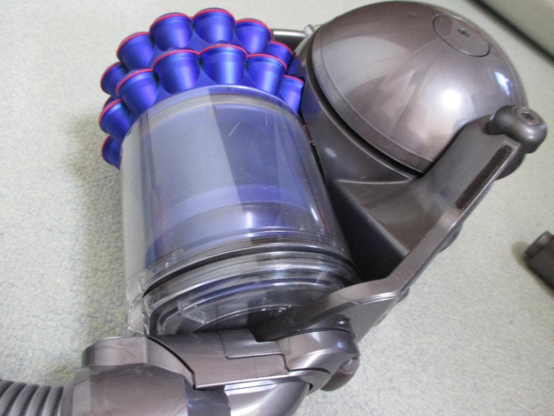 美品☆Dyson サイクロン掃除機 CY24 モーターヘッド 付属品多数