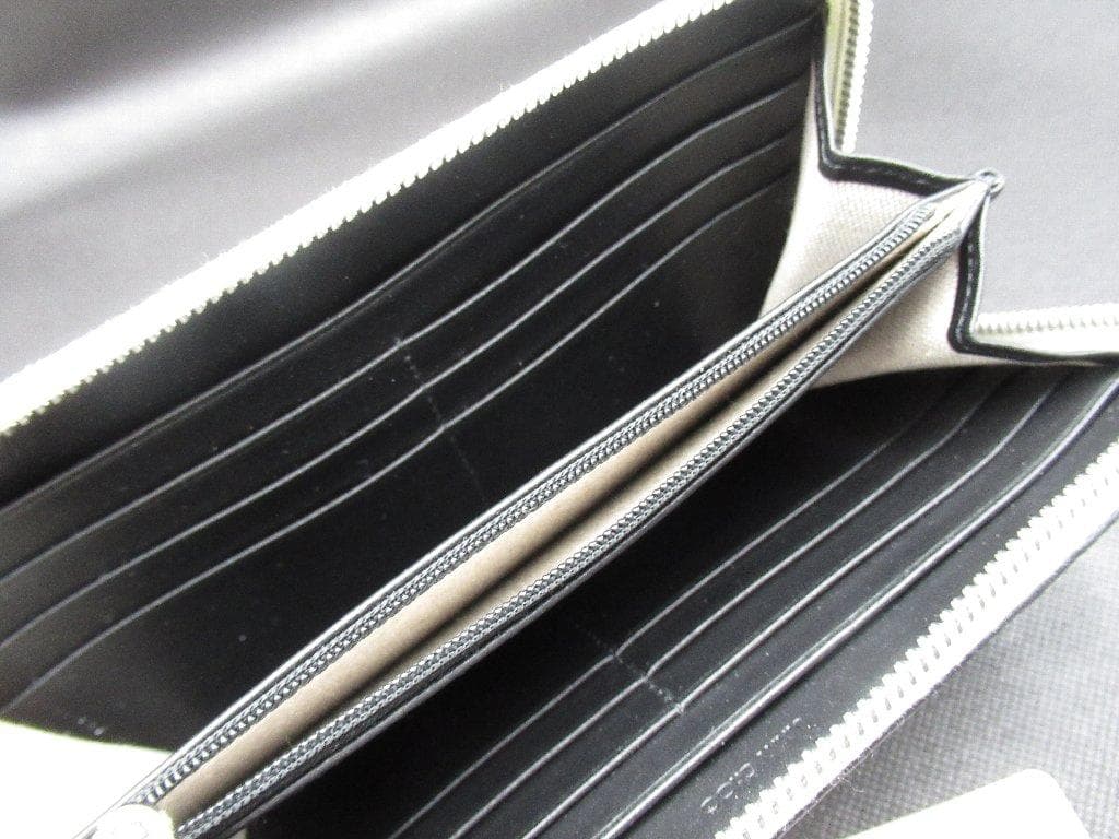 【新品】JIMMY CHOO ジミーチュウ ジップ レザー 長財布 白