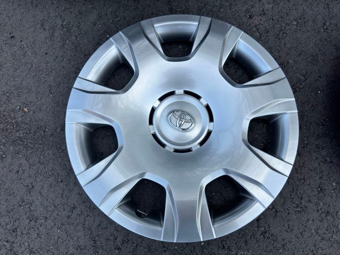 ハイエース純正ホイール