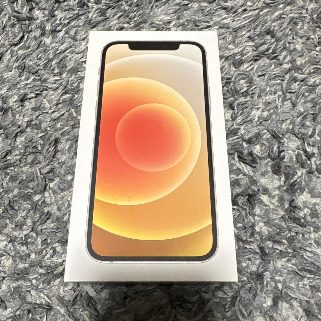 Apple iPhone 12 64GB ホワイト 　SIMフリー