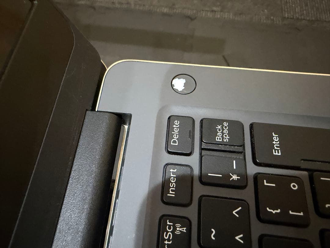 DELL Inspiron 14 7460 ノートpc