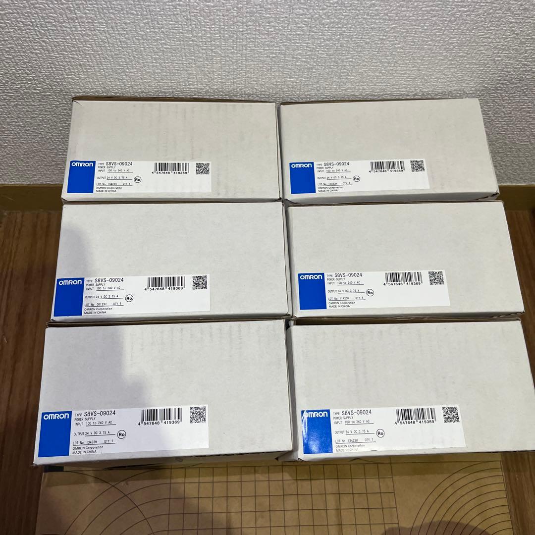 6個セット　OMRON製の24V電源ユニット、取扱説明書付き。
