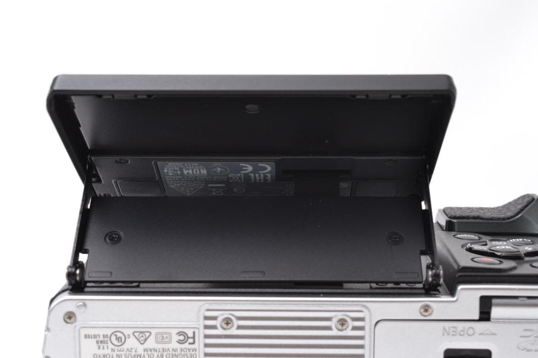 ■ 美品 ■ オリンパス　OM-D E-M10 MarkⅢ ボディ 元箱付