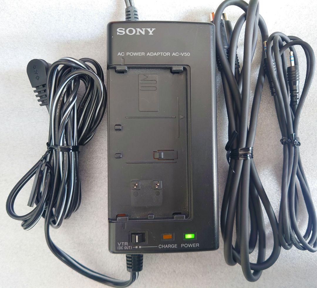 ■【ケース・AC付】SONY　CCD-V5000 Video Hi8PROカメラ