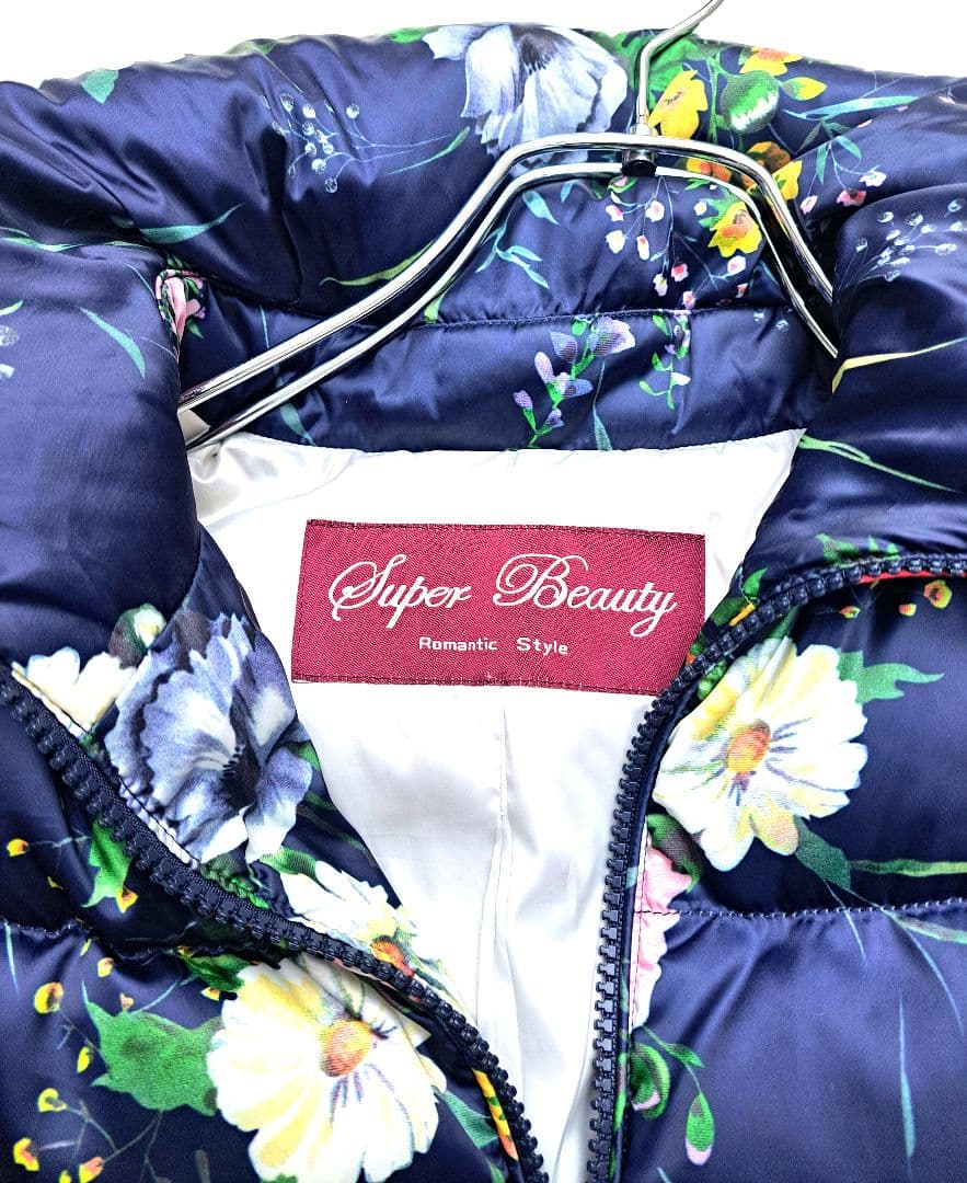 超美品　スーパービューティー　ライトダウンジャケット　エレガンス　花柄　40