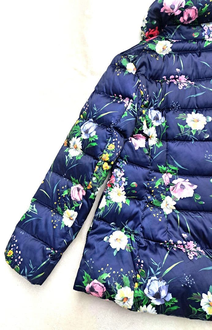 超美品　スーパービューティー　ライトダウンジャケット　エレガンス　花柄　40
