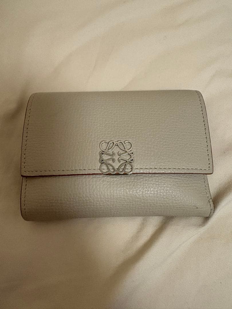 ロエベ　三つ折り財布