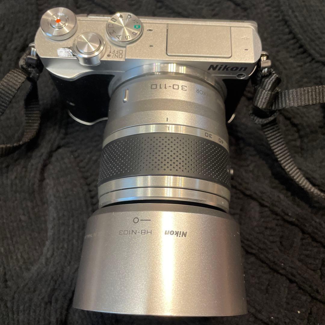 Nikon 1 J5 ダブルズームレンズキット シルバー　ジャンク品