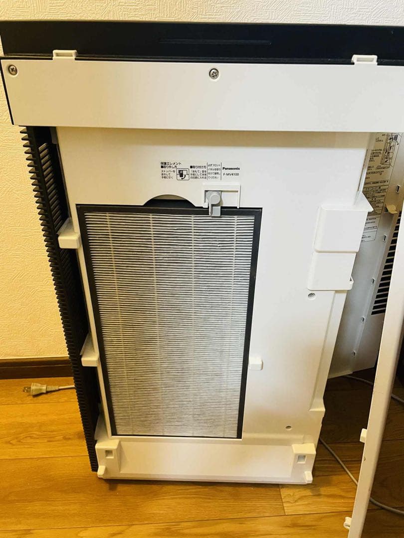 空気清浄機・イオン発生器 Panasonic F-mv4100