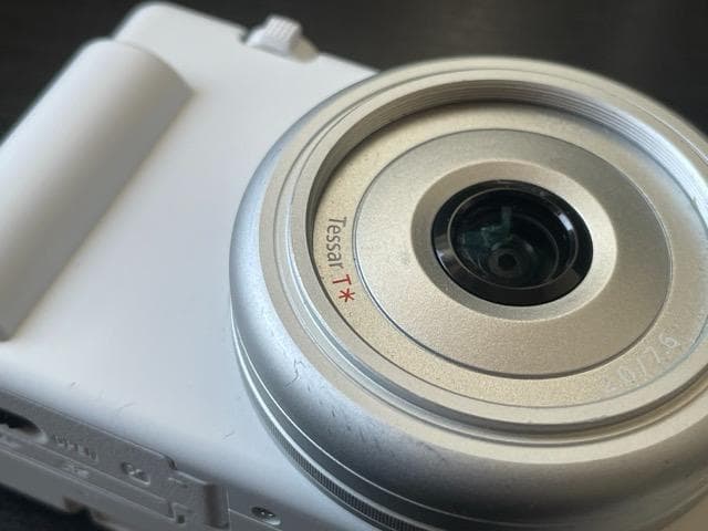予備バッテリー4個付き！ VLOGCAM ZV-1Fホワイト SONY リグ