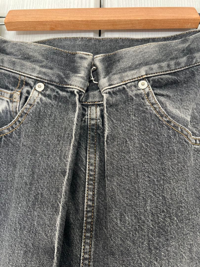 パンツ JOHN LAWRENCE SULLIVAN WASHED DENIM