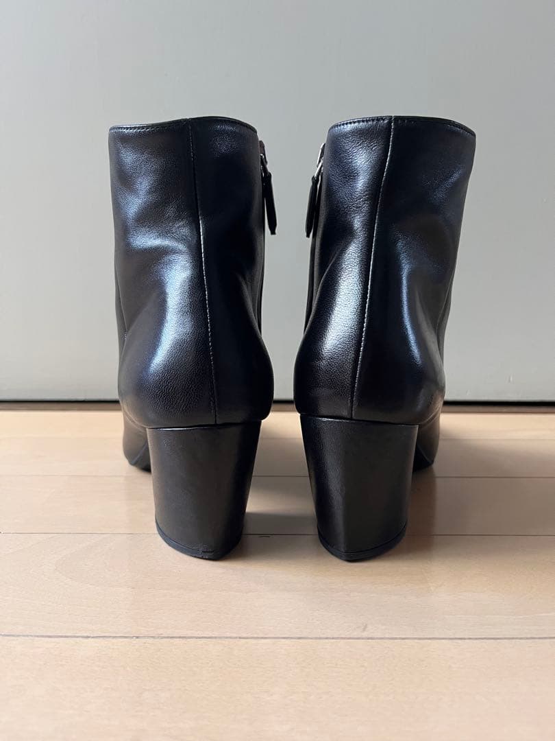 y*o様 プラダ★ブラックレザー★ブーティ★ジッパー付き